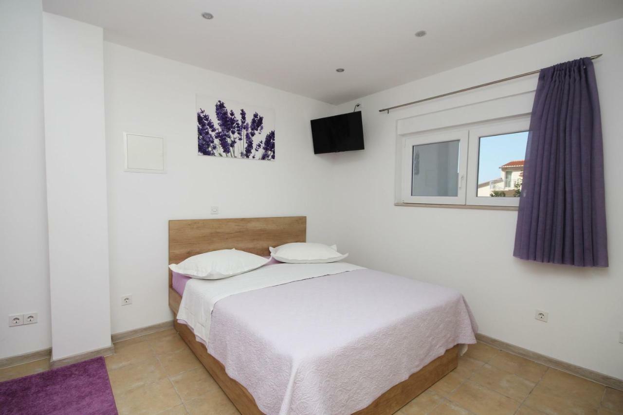 Apartmani Dalmacija Brela Exterior foto