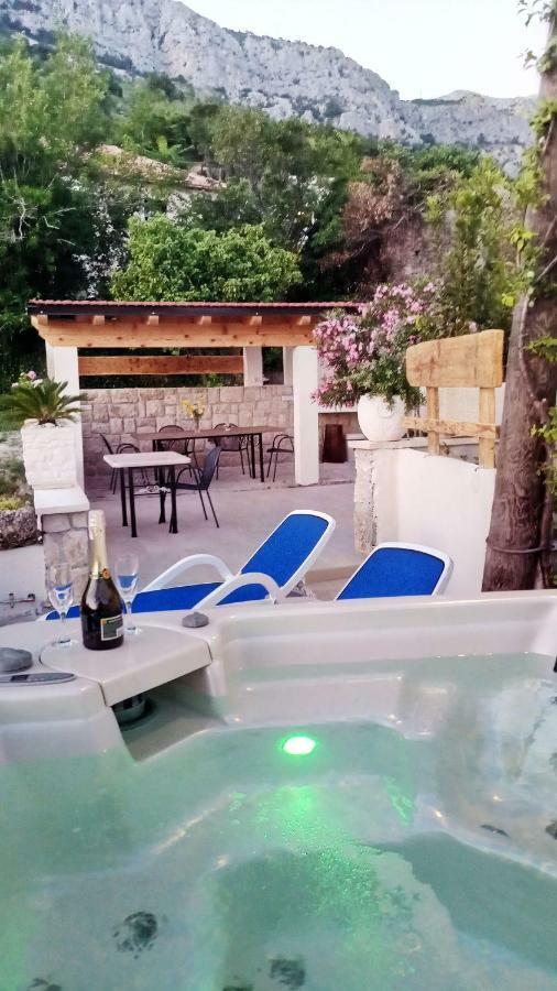 Apartmani Dalmacija Brela Exterior foto